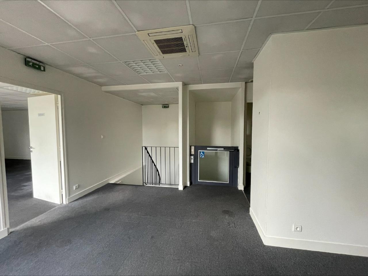 Bureau Saint-Grégoire 326m² Location bureau Saint-Grégoire Ille-et-Vilaine OLBUR2316028 12